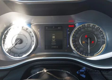 2016 Chrysler 200 Limited z USA, uszkodzony, nr VIN 1C3CCCABXGN177713